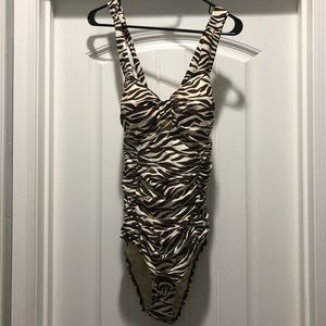🦓 Torrid Size 1 Zebra Bathing Suit 🦓